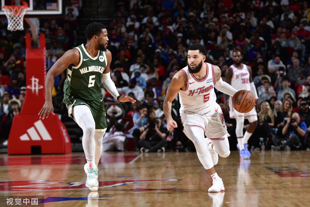 两位选手的 两位选手的